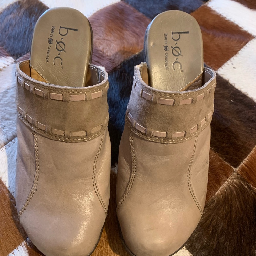 b.o.c. Tan Leather Mules
